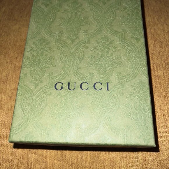 GUCCI GG MARMONT SUPER MINI BAG - Picture 2 of 8